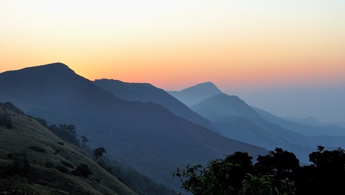 Karnataka Tourism, Coorg district, Sunrise at Thadiyandamol hills in Coorg