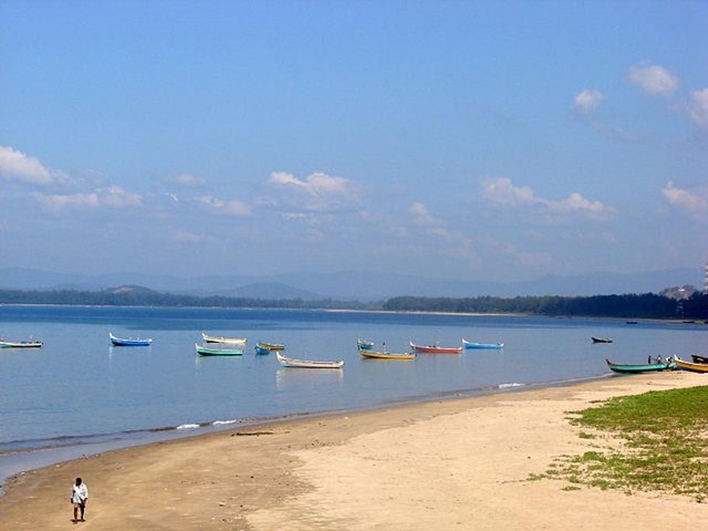 Beach at Karwar, Karwar