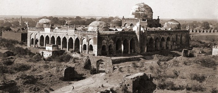 Jami Masjid in Gulbarga Fort. Photographer, Gulbarga