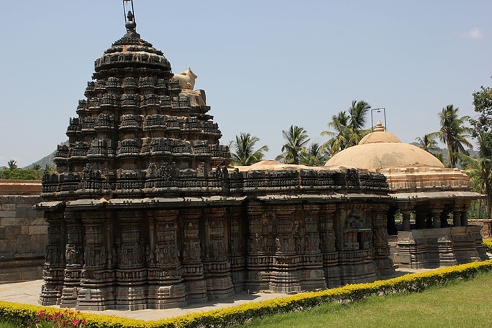 Ishvara temple, Arasikere