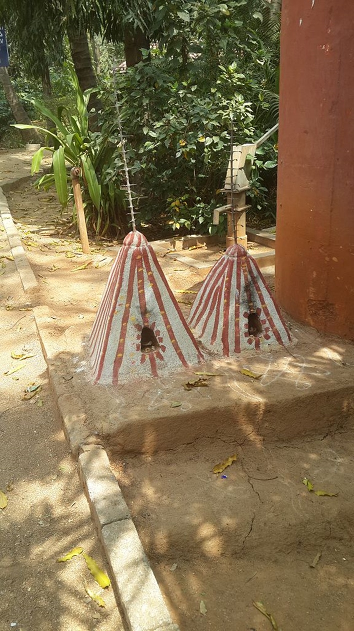 Tribal_worship_form_exhibited_in_the_Janapada_Loka_(Folk_art_museum) Janapada Loka, Rock Climbing in Ramanagara,