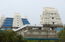 ISKCON Bangalore. Image source asratravels.com
