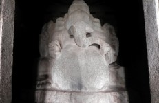 Kadalekalu Ganesha Temple, Hampi
