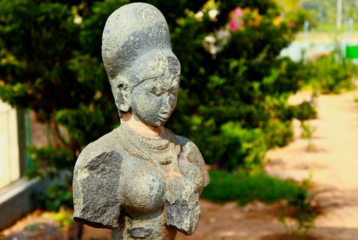 Bust of krishnadevaraya's queen at Archaeological Museum, Kamalapur, Hampi. Image Credits @ vkiran_2000 Bust of krishnadevaraya's queen at Archaeological Museum, Kamalapur, Hampi. Image Credits @ vkiran_2000