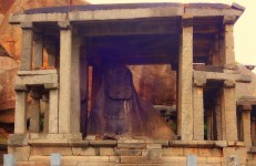 Monolithic Bull (Yeduru Basavanna) at east end of Virupaksha Bazaar, Hampi. Photographer Manikanteswar Madala