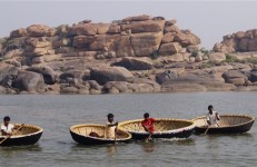A wonder ride in Coracle in Hampi. Copyright Karnataka.com