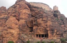 Southern Fort & the old gun, Badami.