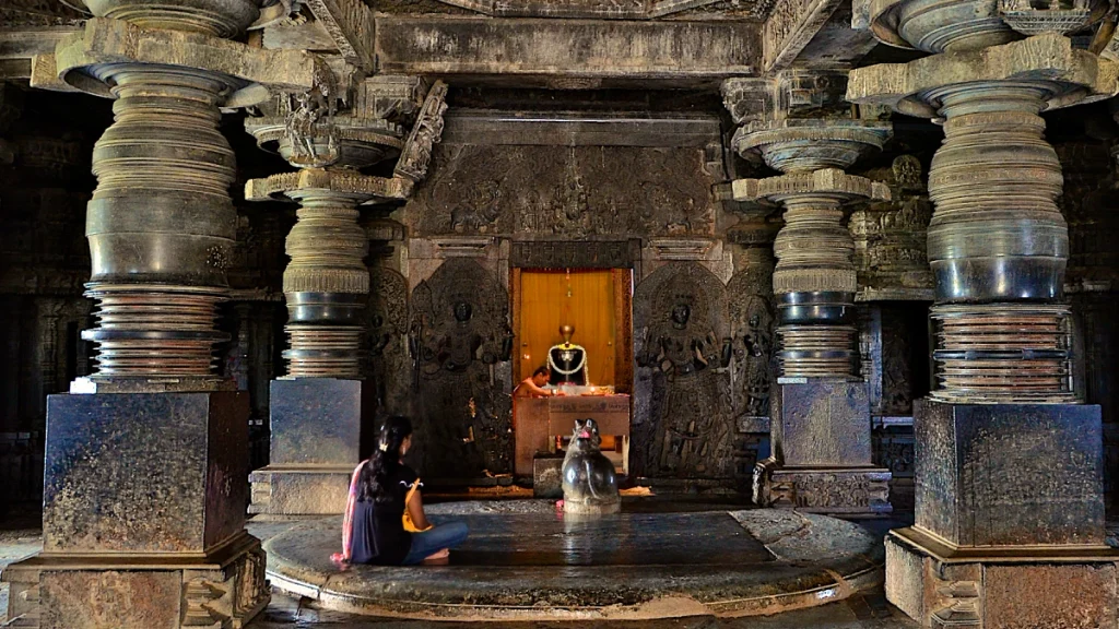 Hoysaleshwara-Temple-2 Hoysaleshwara Temple