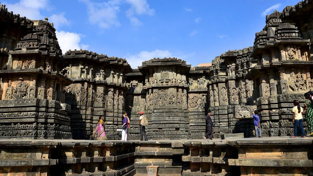 Hoysaleshwara-Temple-5 Hoysaleshwara Temple