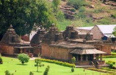 Mallikarjuna group of temples, Bhutanatha group of temples,