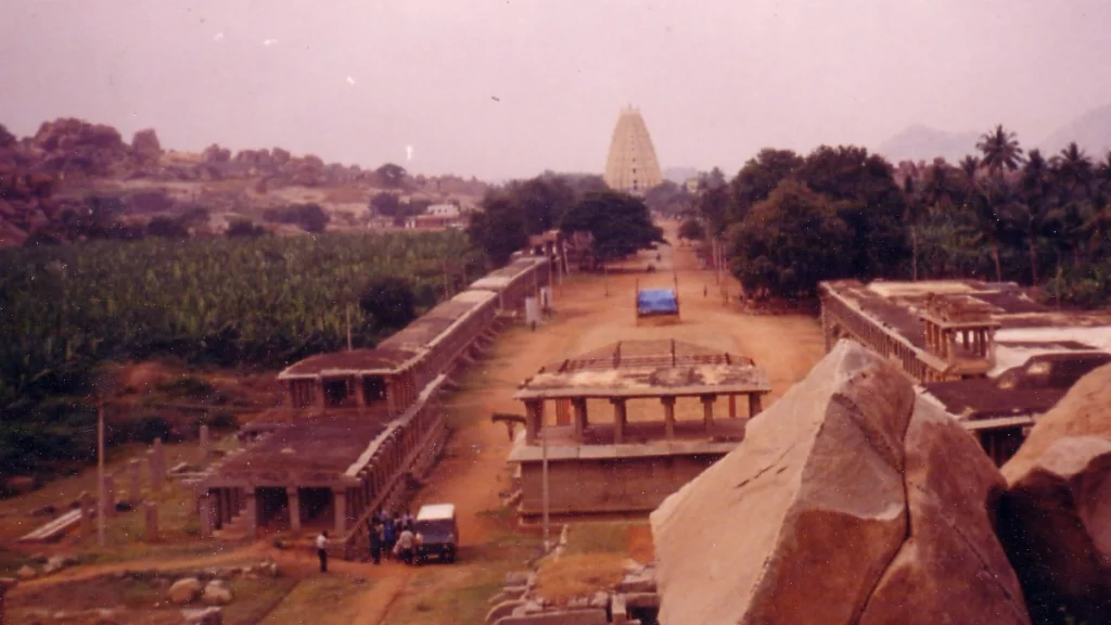 A-view-of-Hampi-Bazar A view of Hampi Bazar