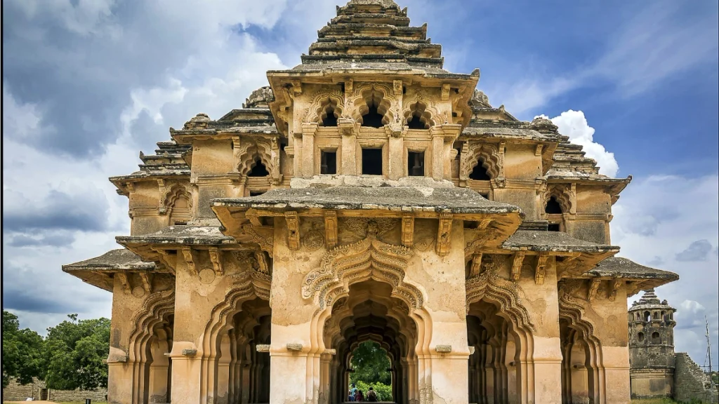 Lotus-Mahal-Hampi-1 Lotus Mahal, Hampi