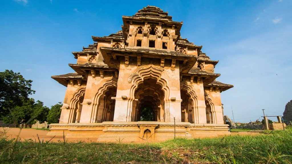 Lotus-Mahal-Hampi-2 Lotus Mahal, Hampi