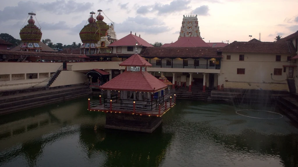 Udupi-Krishna-Temple-1 Udupi Krishna Temple