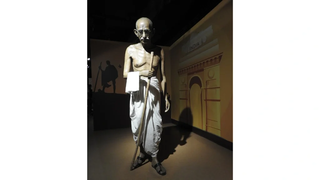 Mahatma-Gandhi-wax-statue Mahatma Gandhi wax statue