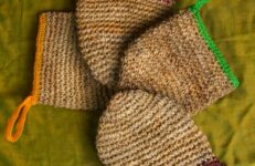 Anegundi Banana Fibre Products. Source D'Source