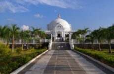 Buddha Vihara, Gulbarga. Source UserGulbarga, Wikipedia