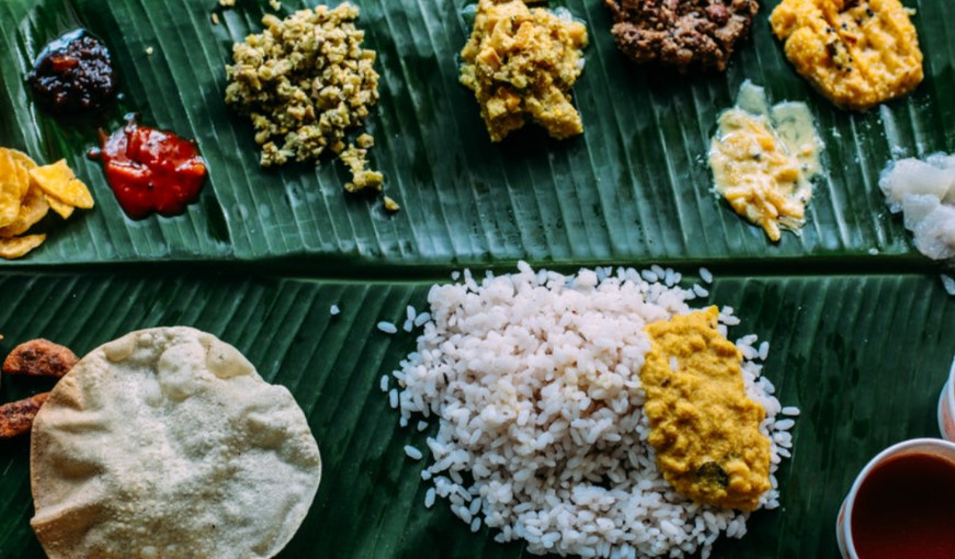 Onam Sadya in Bangalore. Source aaronshenny, Wiki