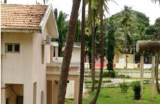 Where To Stay In Shravanabelagola (Temple Guest House). Source Prof tpms, Wiki Commons